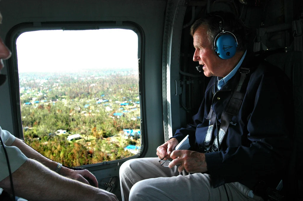 Georg W. Bush Hurricane Katarina 2005